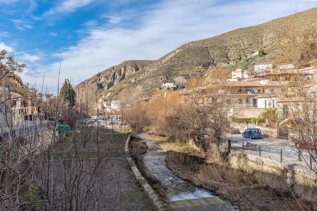 Bonito Apartamento En Monachil Pueblo Eksteriør bilde
